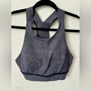Lululemon sports bra size 2